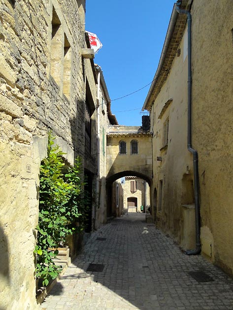 photo Castillon du Gard provence
